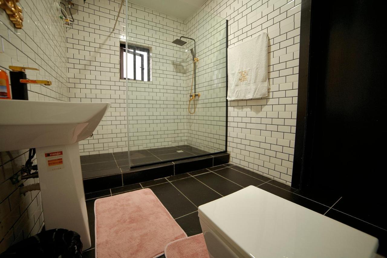 247 Luxury Hotel & Apartment Ajah Lekki Bagian luar foto