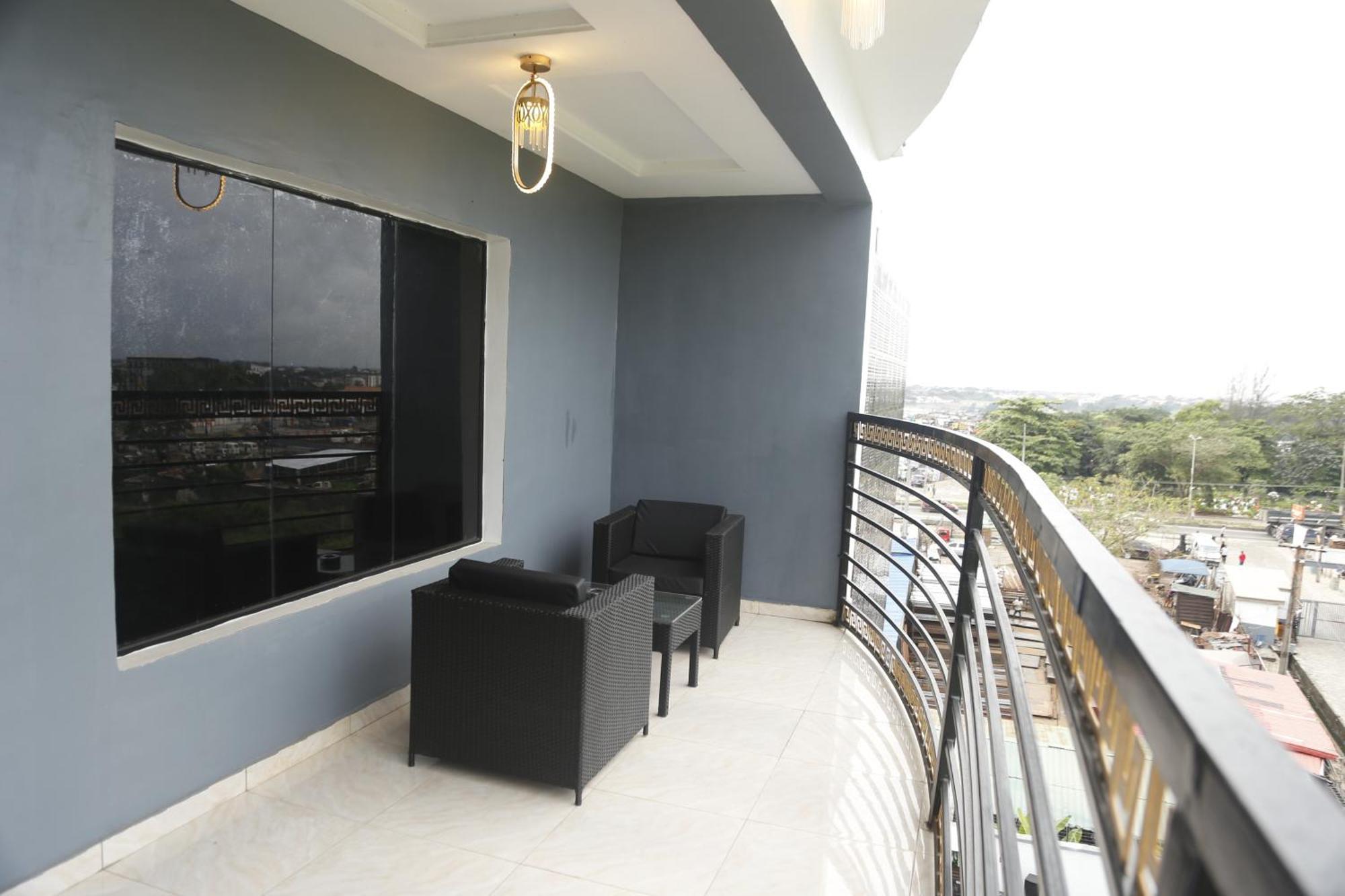 247 Luxury Hotel & Apartment Ajah Lekki Bagian luar foto